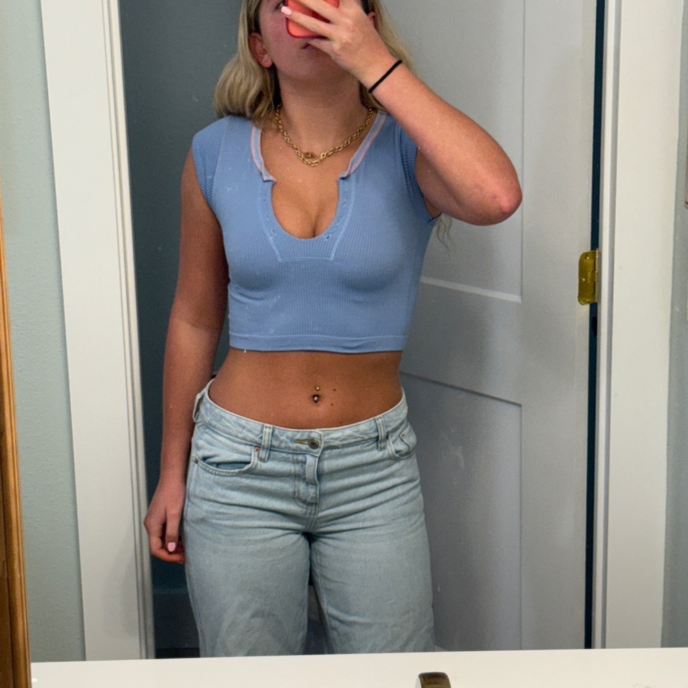 3 VIRAL URBAN TOPS